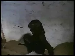 Menina com vídeo pornô caseiro comendo a novinha seios pequenos