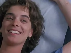 Seu mamilo mais fraco fino esticado em tesouras de corte vídeo pornô brasileiro caseiro