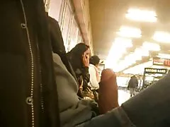 Carla lambe o pênis e pula no salto video de sexo anal caseiro brasileiro