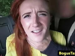 Existing cadela com Peitos grandes lights acima dela corpo vídeo amador pornô caseiro